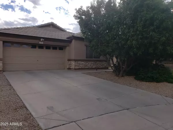 2099 S PEPPERTREE Drive, Gilbert, AZ 85295