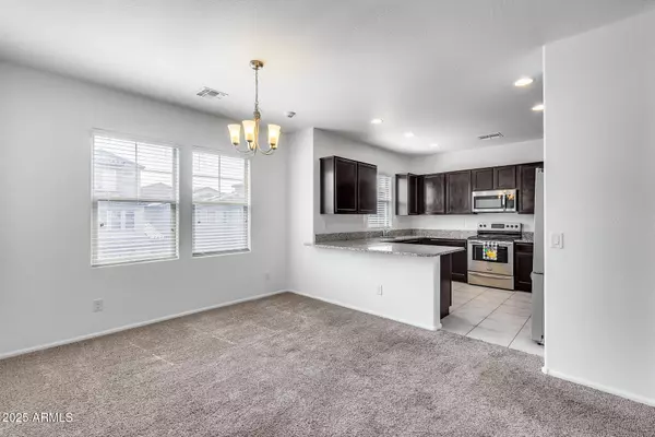 Phoenix, AZ 85035,2039 N 77TH Drive