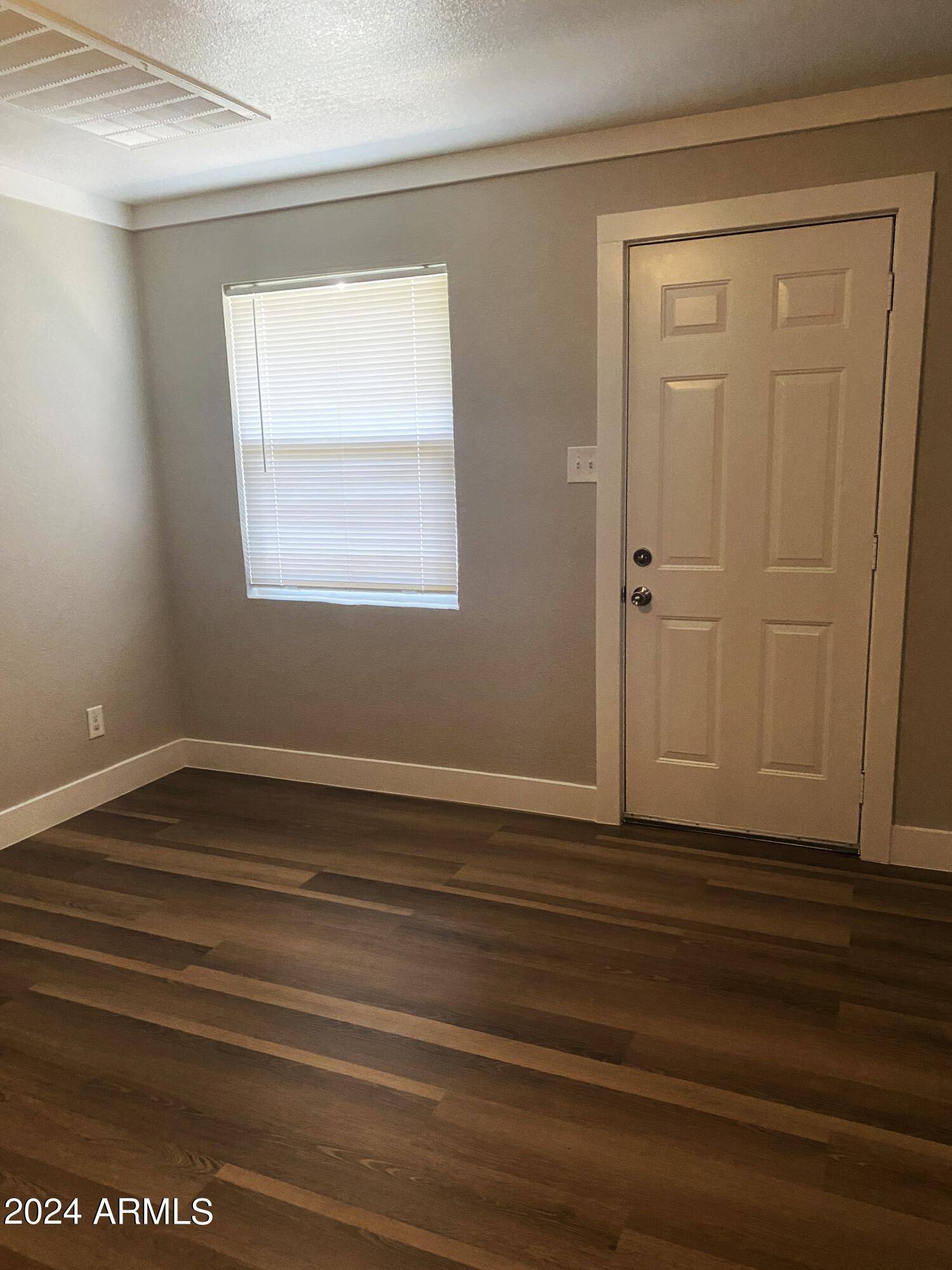 Phoenix, AZ 85021,1595 W MOUNTAIN VIEW Road #8