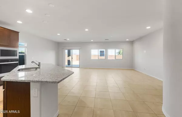 Goodyear, AZ 85338,17757 W PUEBLO Avenue