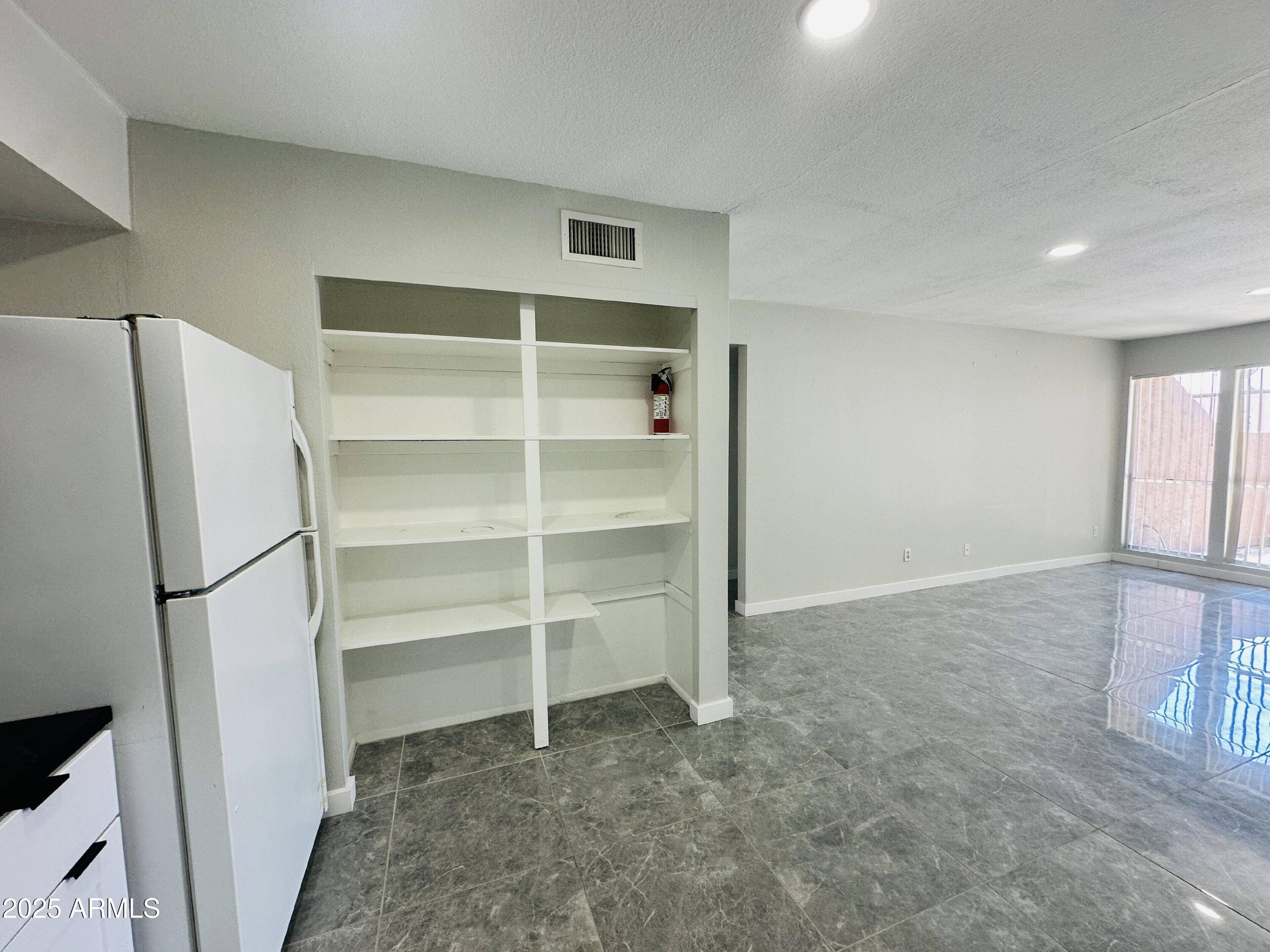 Tempe, AZ 85288,2675 E SILK OAK Drive