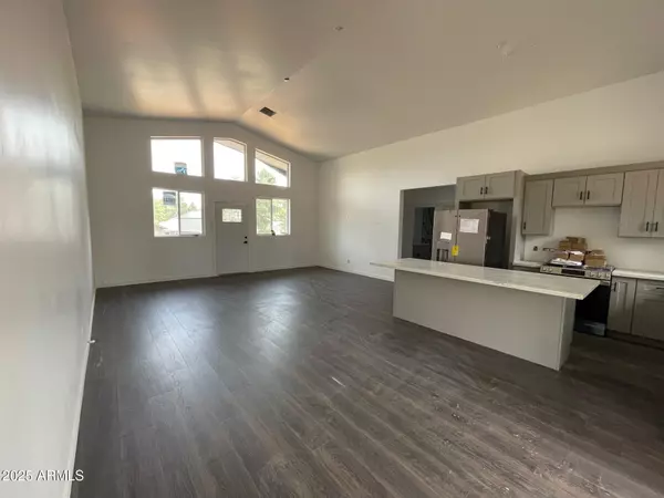 Show Low, AZ 85901,180 W PINE HAVEN Circle
