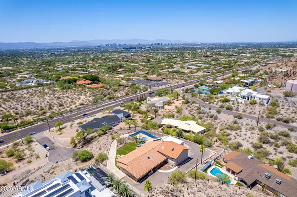 Phoenix, AZ 85018,6526 N 37TH Street