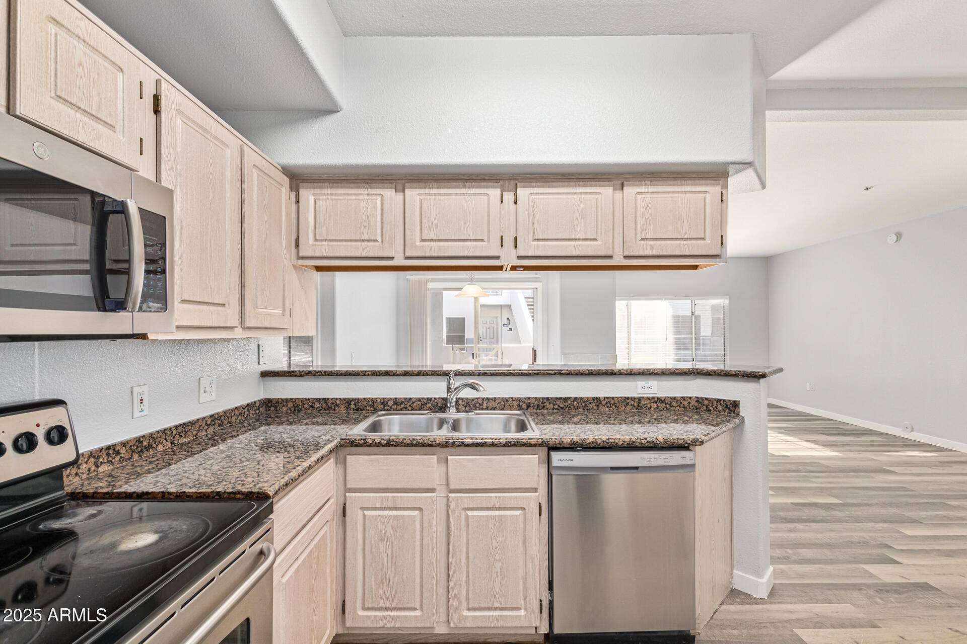 Tempe, AZ 85283,600 W GROVE Parkway #1160