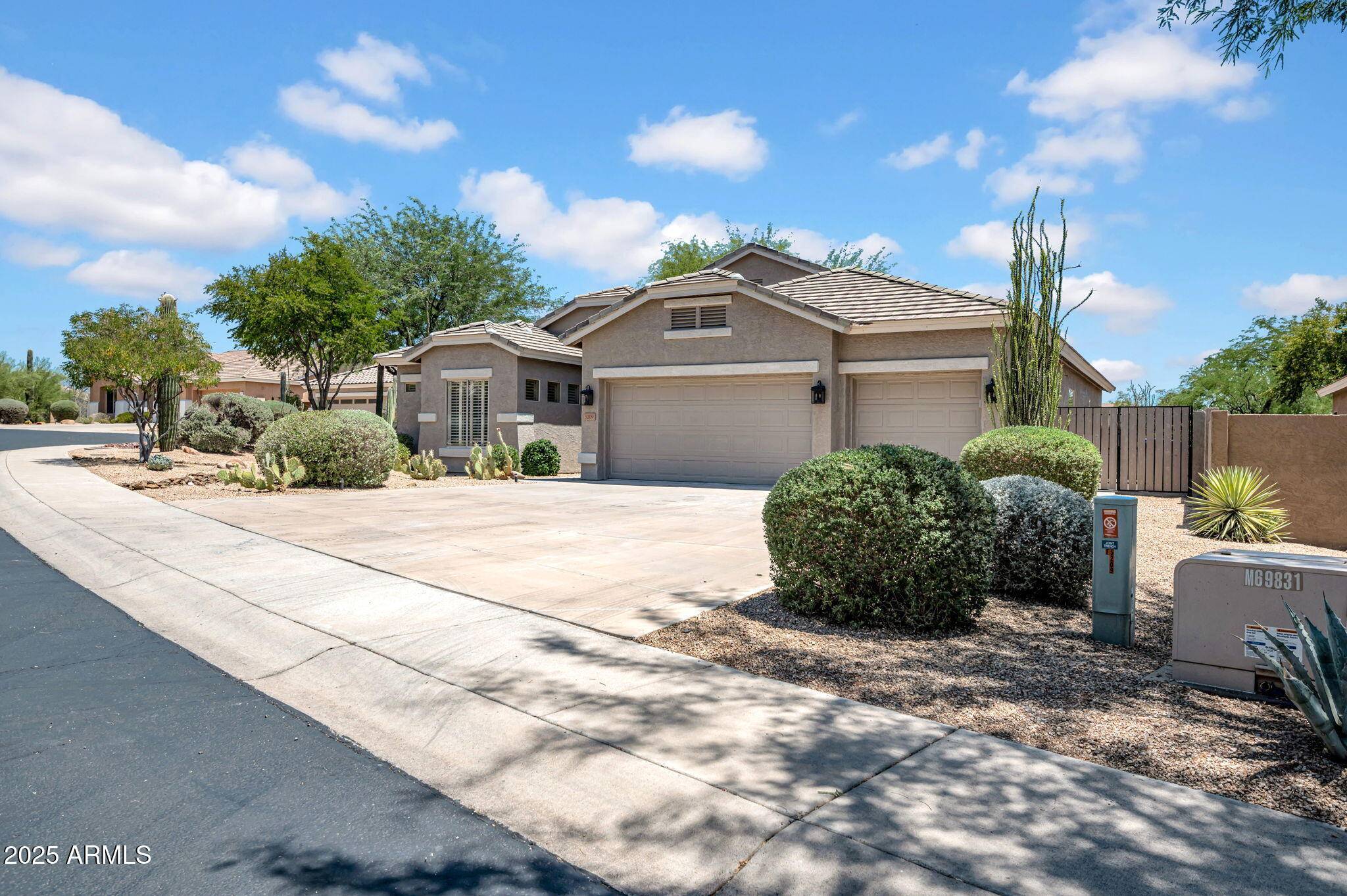 Cave Creek, AZ 85331,5209 E SIERRA SUNSET Trail