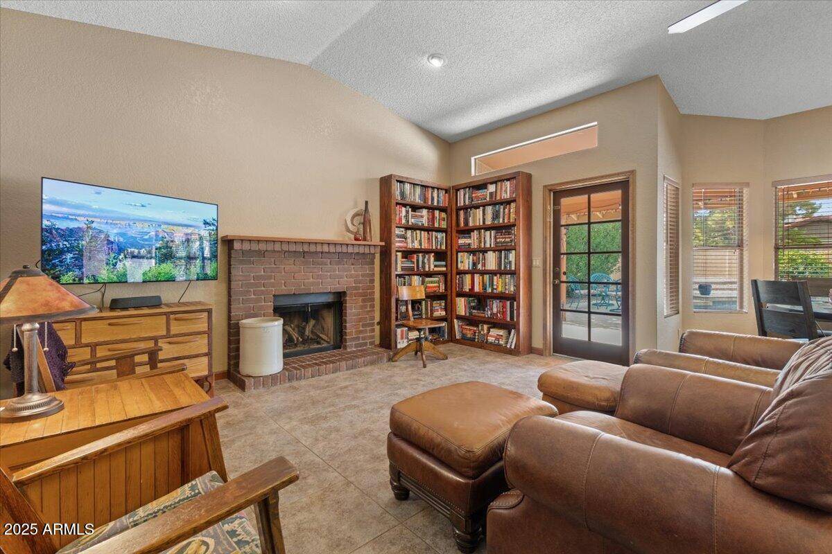 Phoenix, AZ 85032,4430 E MONTE CRISTO Avenue