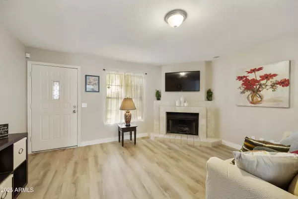 Scottsdale, AZ 85254,4901 E KELTON Lane #1006