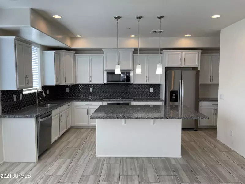 1250 N ABBEY Lane #213, Chandler, AZ 85226