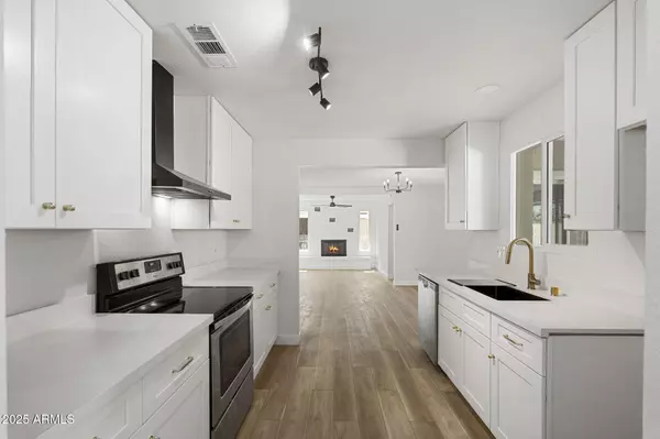 Phoenix, AZ 85051,3908 W LANE Avenue