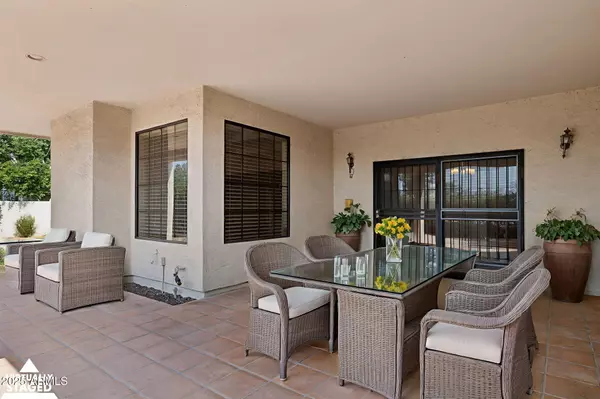 Scottsdale, AZ 85251,8100 E CAMELBACK Road #62