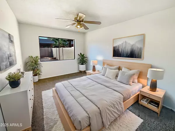 Chandler, AZ 85225,882 W SUMMIT Place