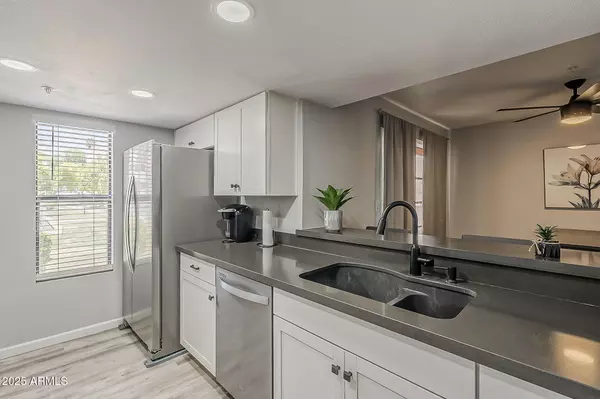 Scottsdale, AZ 85251,7510 E THOMAS Road #124