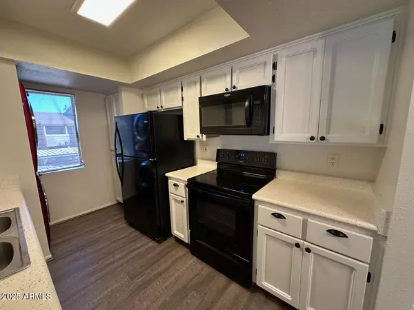 Scottsdale, AZ 85250,7950 E STARLIGHT Way #224