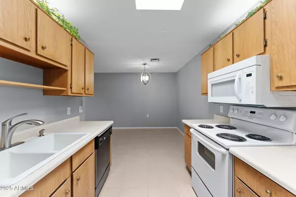 Surprise, AZ 85374,14300 W BELL Road #27