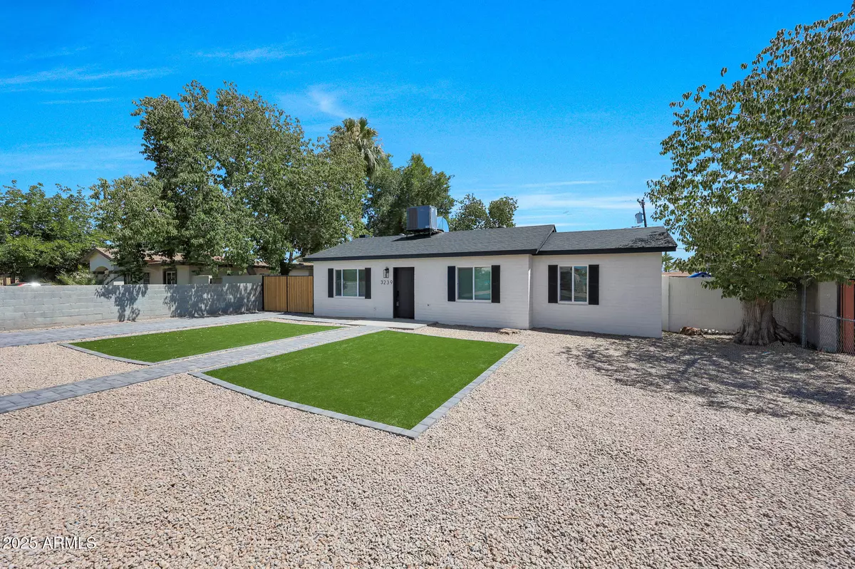 Phoenix, AZ 85008,3239 E VIRGINIA Avenue