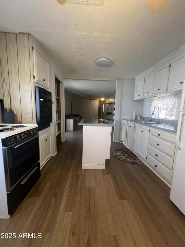 Apache Junction, AZ 85119,939 N ACACIA Road #LOT 2