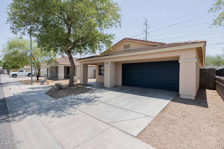 227 W DARROW Street, Phoenix, AZ 85041
