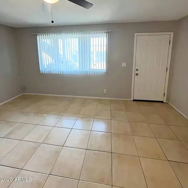 Chandler, AZ 85225,960 N JAY Street #A