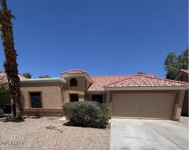 1238 E LAUREL Avenue, Gilbert, AZ 85234