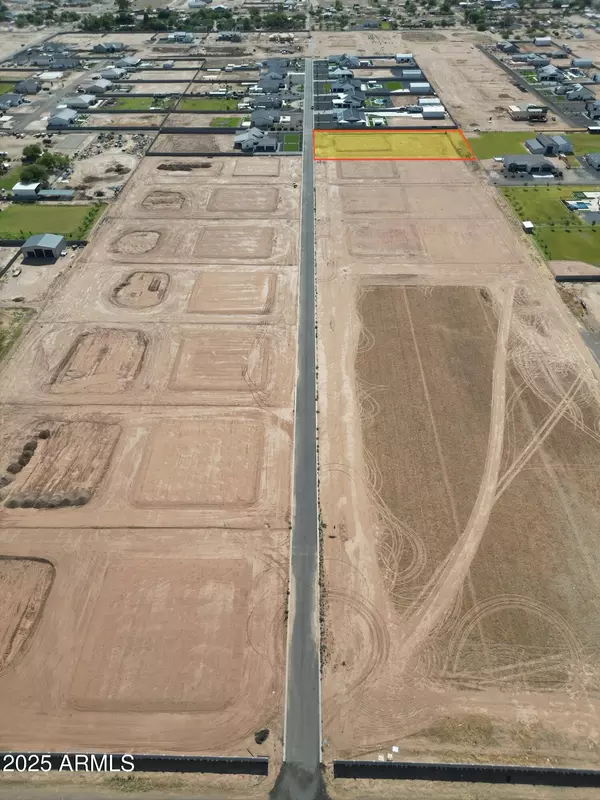 San Tan Valley, AZ 85140,0 E Weston Lane #E-4