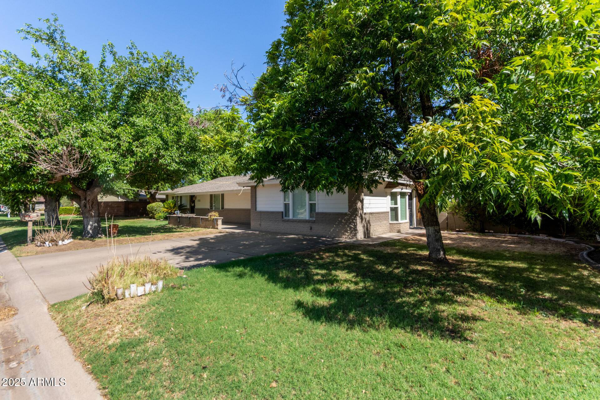 Phoenix, AZ 85021,1532 W LOMA Lane