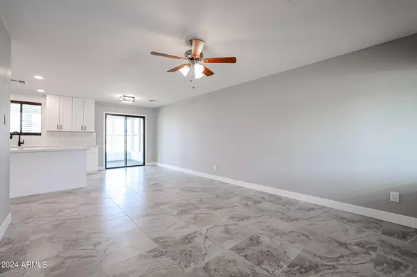 Phoenix, AZ 85015,2427 W CITRUS Way