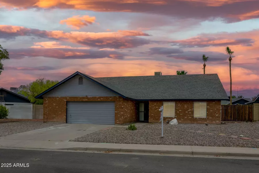 6348 E FAIRFIELD Street, Mesa, AZ 85205