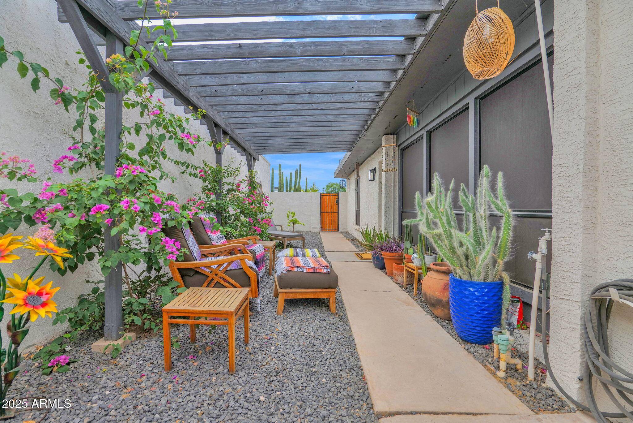 Tempe, AZ 85282,408 W LA JOLLA Drive