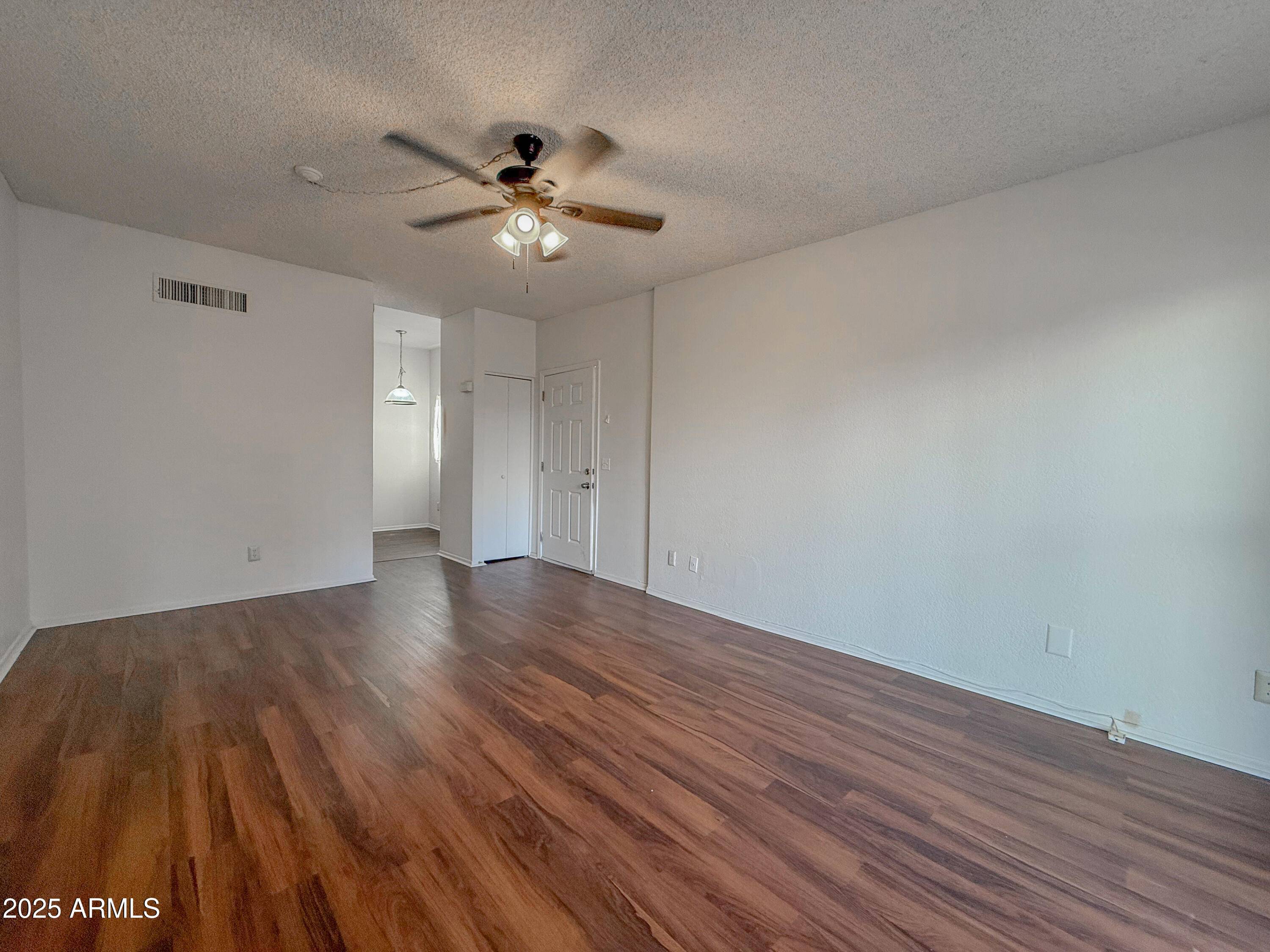 Phoenix, AZ 85032,2826 E MONTE CRISTO Avenue #102