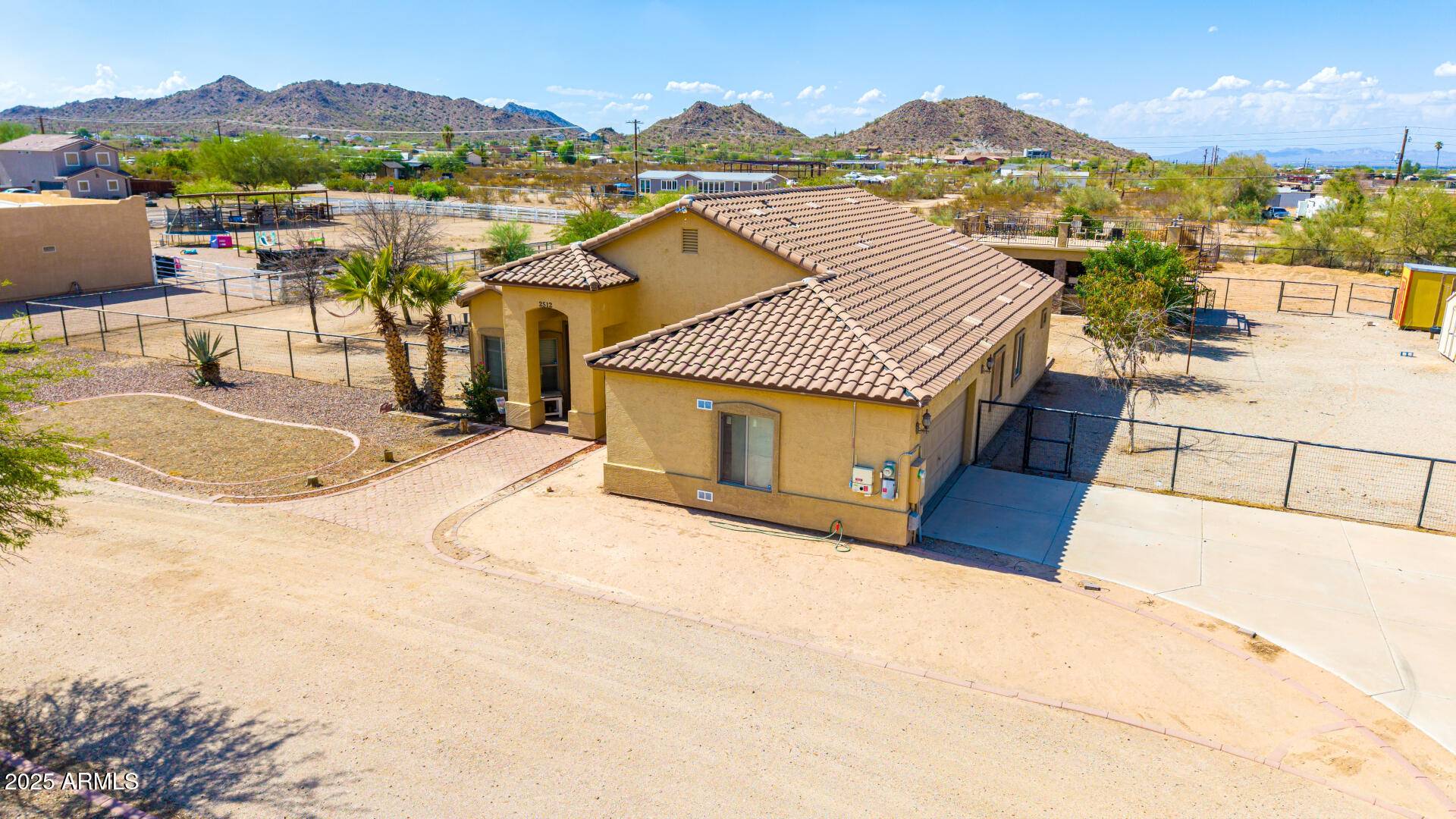 San Tan Valley, AZ 85144,2512 W SKYLINE Lane