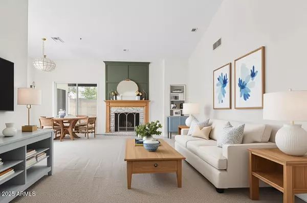 550 E APPALOOSA Road, Gilbert, AZ 85296