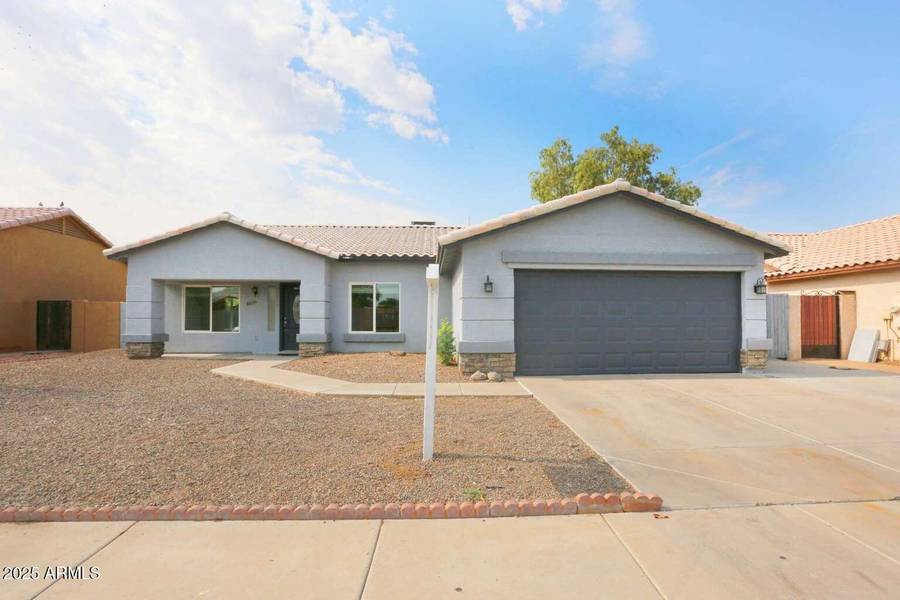 8539 W HAZELWOOD Street, Phoenix, AZ 85037