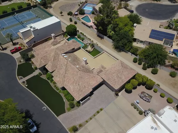 Chandler, AZ 85224,700 N Dobson Road #16