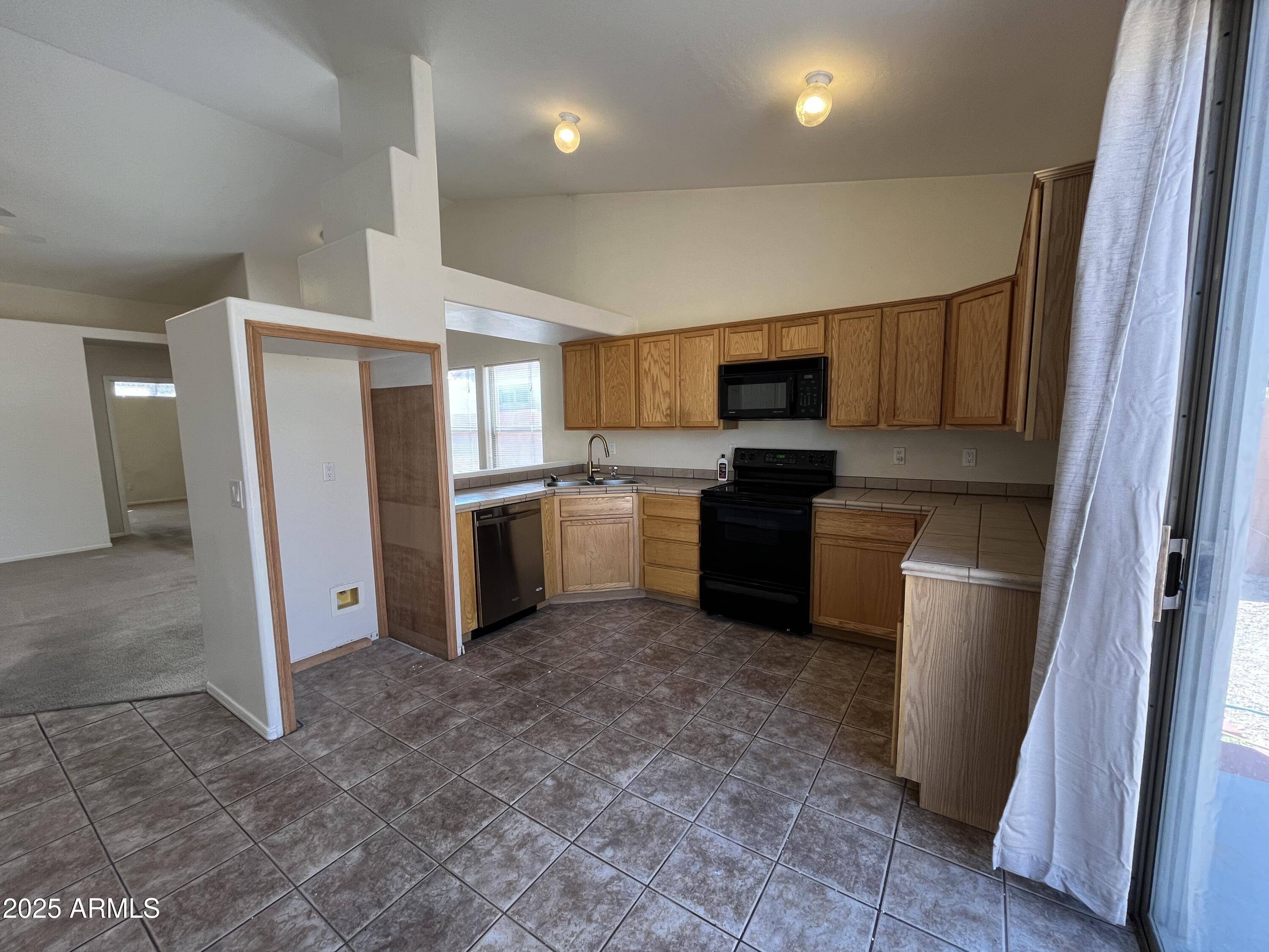 Gold Canyon, AZ 85118,8900 E RAINIER Drive