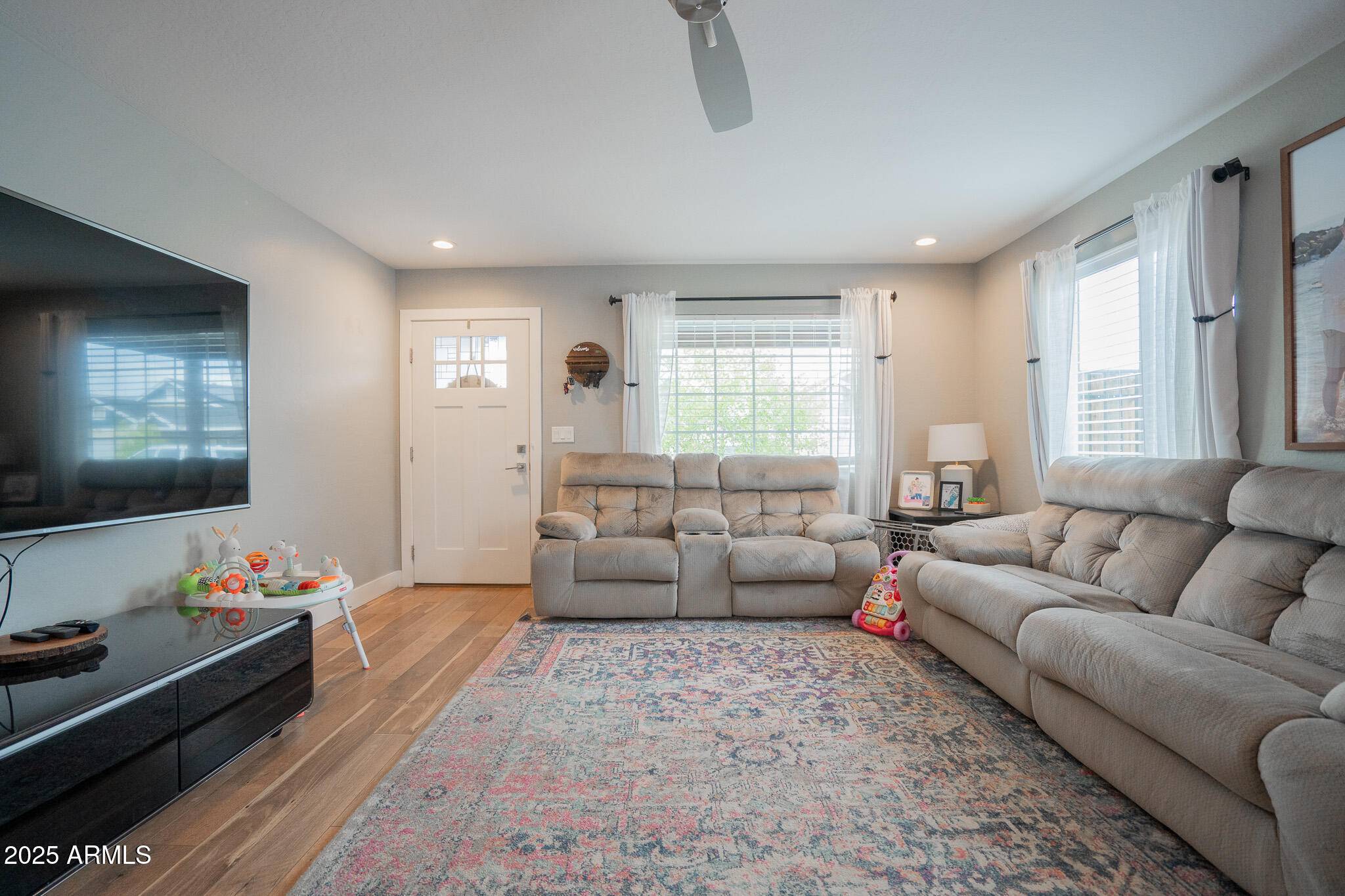 Phoenix, AZ 85040,5029 S 11TH Place
