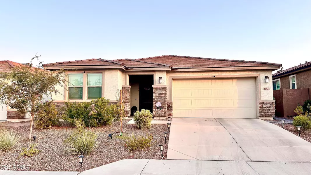 12823 W OCOTILLO Road, Glendale, AZ 85307