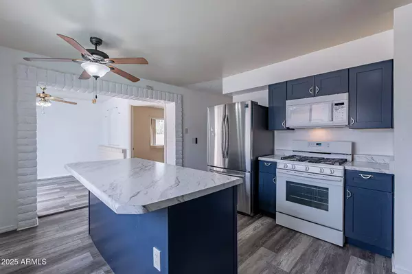 Avondale, AZ 85323,824 E WASHINGTON Street