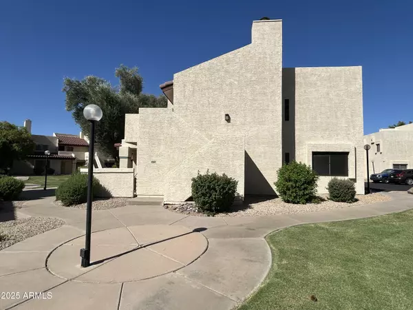 Phoenix, AZ 85027,2020 W UNION HILLS Drive #240