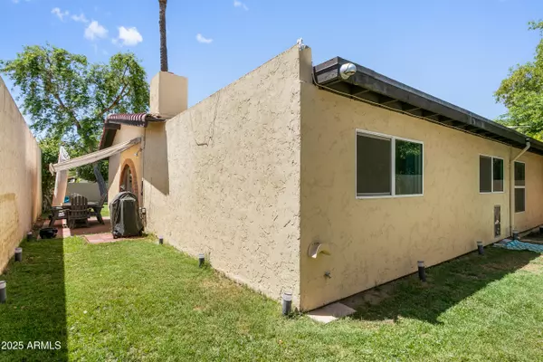 Phoenix, AZ 85014,710 E TUCKEY Lane