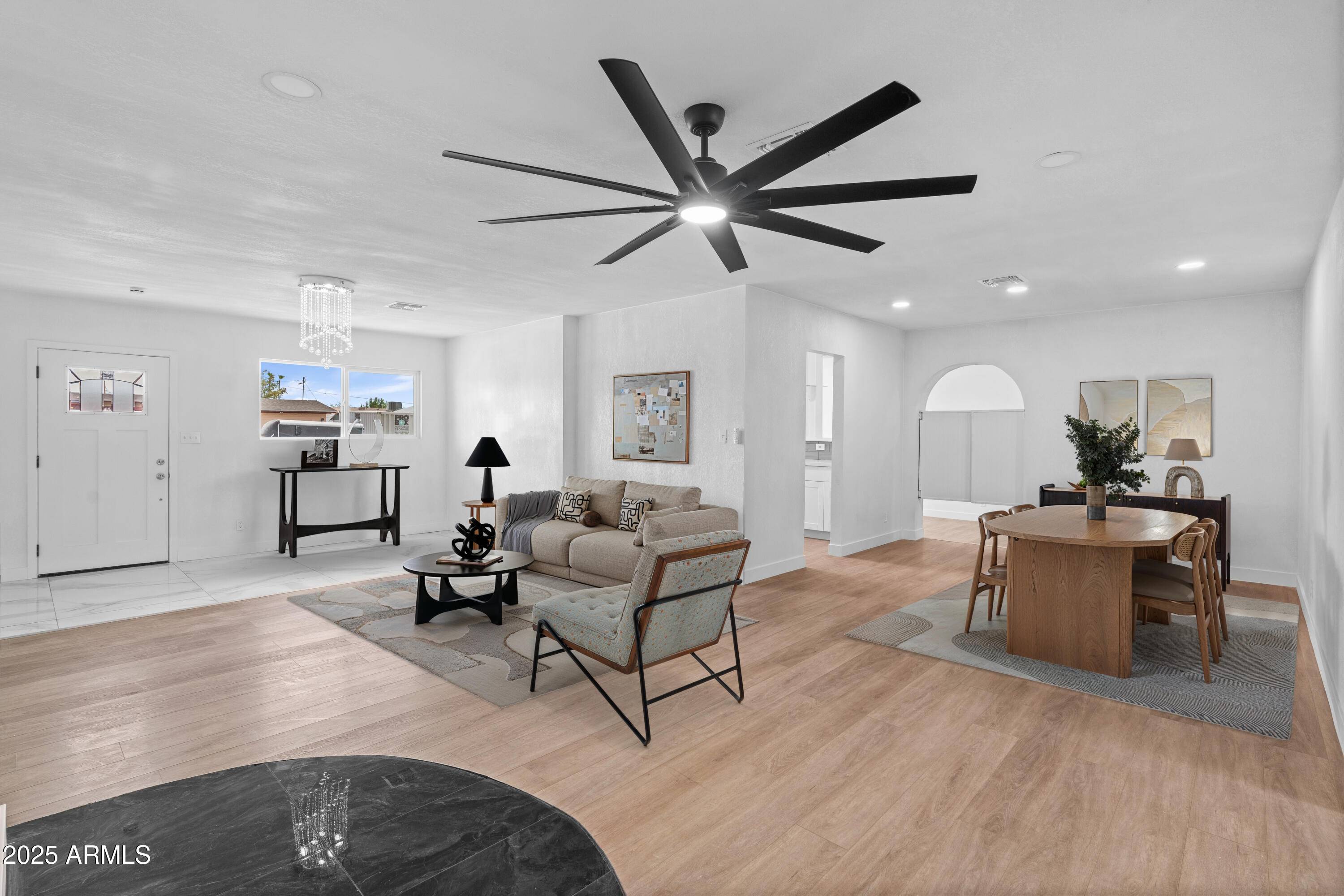 Phoenix, AZ 85053,2922 W PORT ROYALE Lane