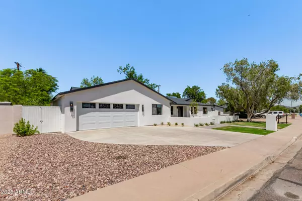 Phoenix, AZ 85021,1540 W LAWRENCE Lane