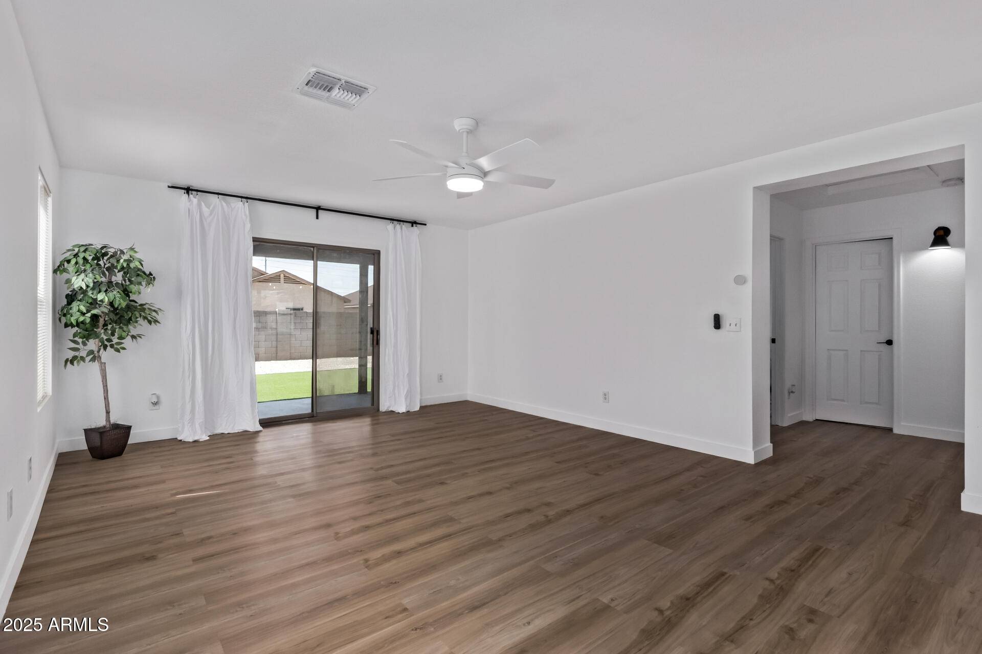 El Mirage, AZ 85335,11521 W CHARTER OAK Road