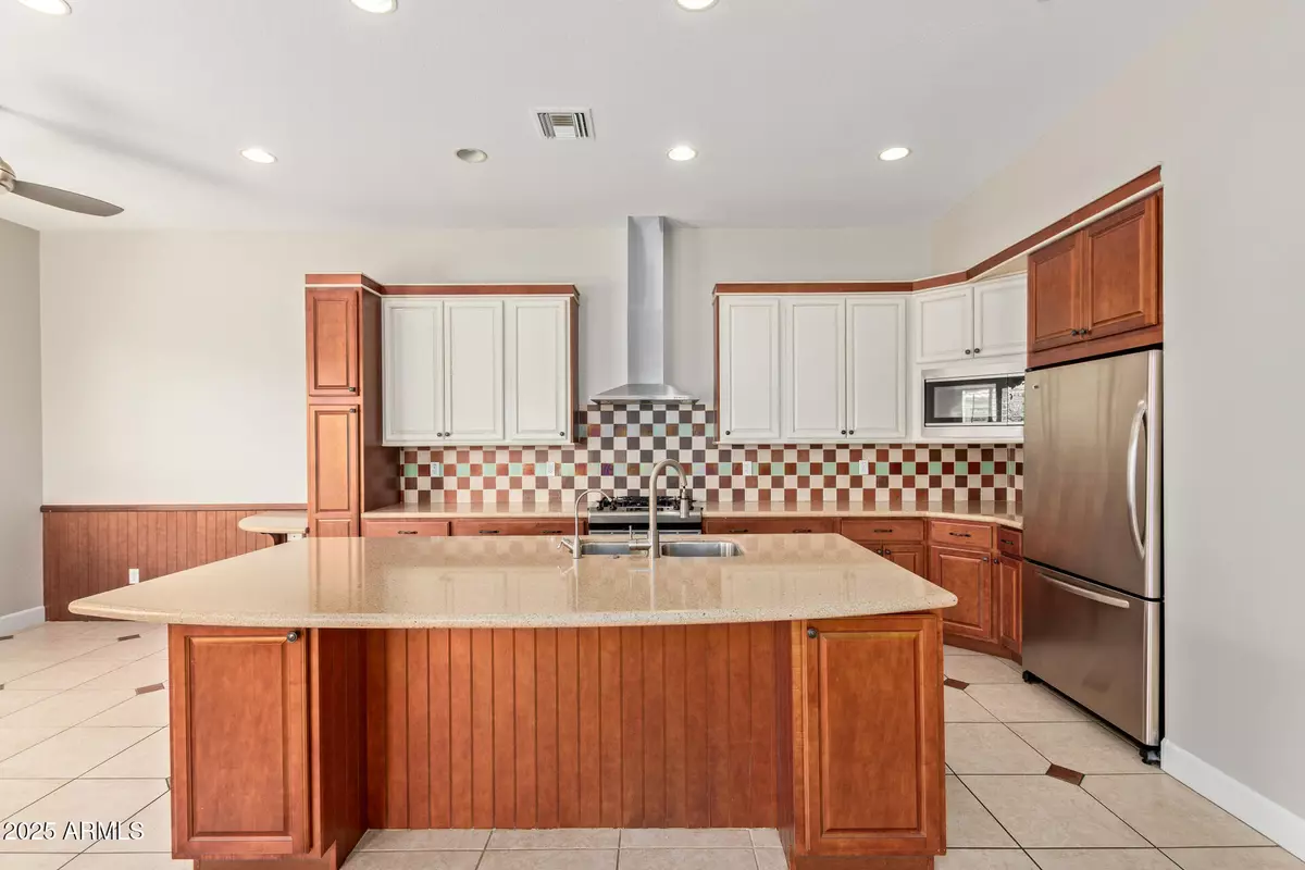 Scottsdale, AZ 85260,9366 E CELTIC Drive