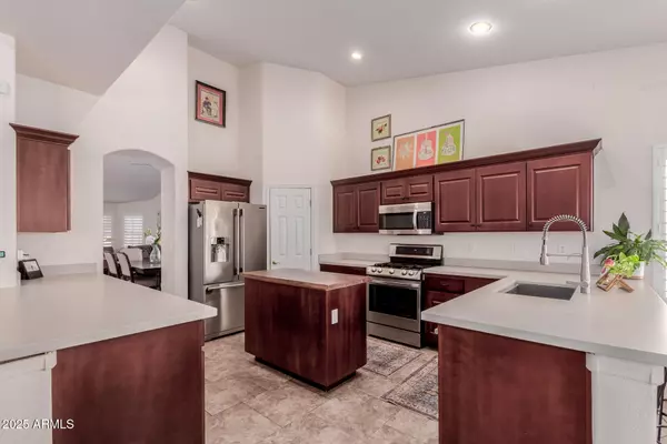 Glendale, AZ 85310,23801 N 57TH Drive