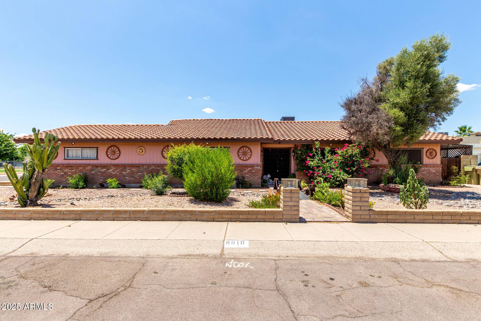 8610 N 48TH Lane, Glendale, AZ 85302