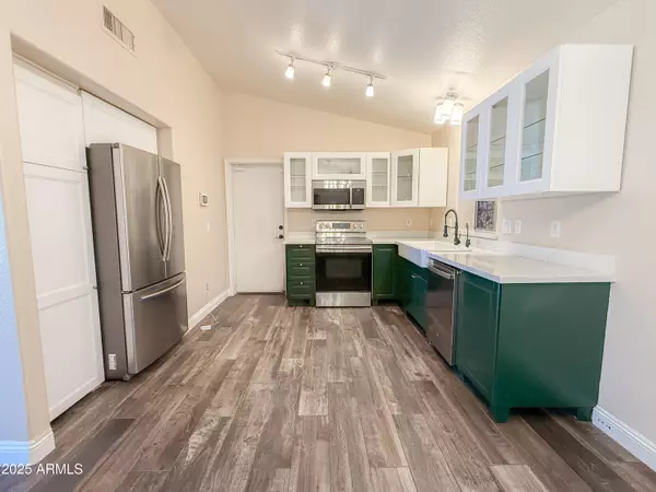 Mesa, AZ 85212,9832 E OSAGE Avenue