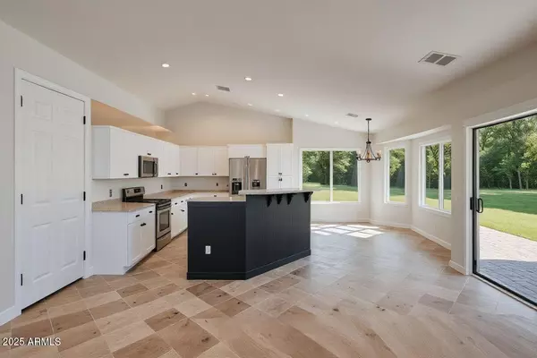 18309 E SUNNYBROOK Lane, Gilbert, AZ 85298