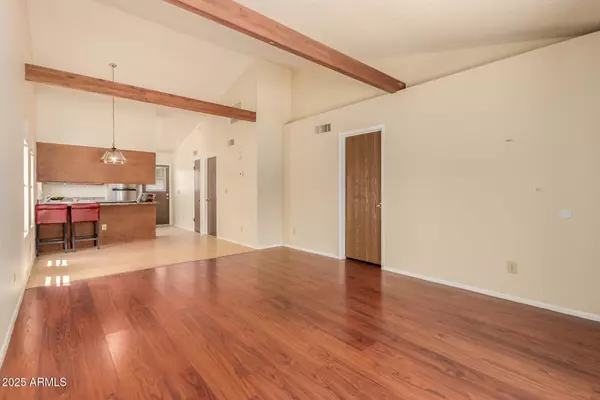 Mesa, AZ 85210,931 W EMELITA Circle