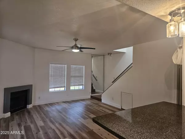 Tempe, AZ 85281,1245 W 1ST Street #127