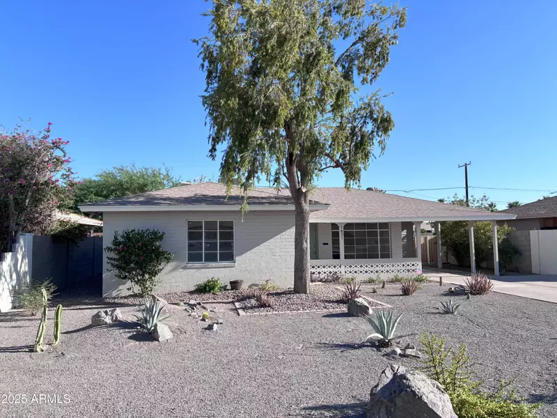 1831 E HUBBELL Street, Phoenix, AZ 85006